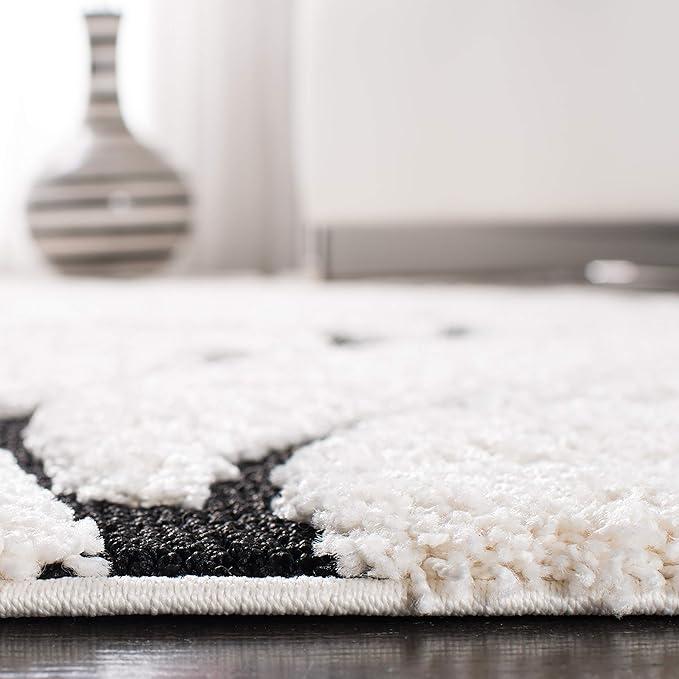 SAFAVIEH Florida Shag Collection Area Rug - 6'7" Round, Ivory & Black, Scroll Design, Non-Shedding & Easy to Clean, High-Low Plush Pile, Ideal for Living Room, Bedroom, Dining Space (SG455-1290)