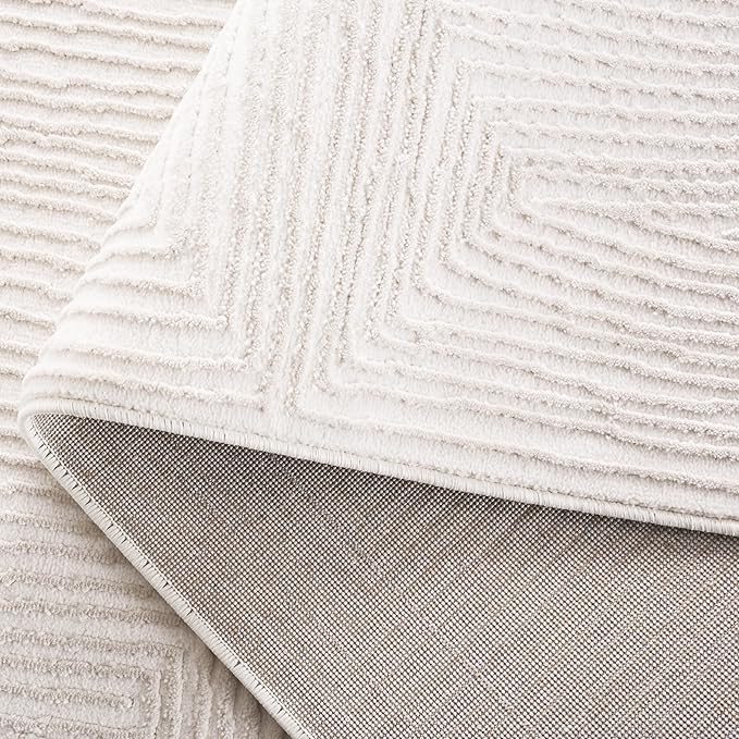 SAFAVIEH Prestige Collection Area Rug - 6'7" Square, Ivory & Beige, Geometric Design, Non-Shedding & Easy Care, Ideal for High Traffic Areas in Living Room, Bedroom, Dining (PTE120A-7SQ)