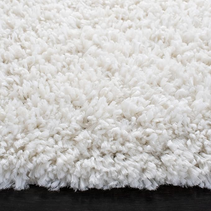 SAFAVIEH August Shag Collection 5' Round Ivory AUG200C Solid Non-Shedding Living Room Bedroom Dining Room Entryway Plush 1.5-inch Thick Area Rug