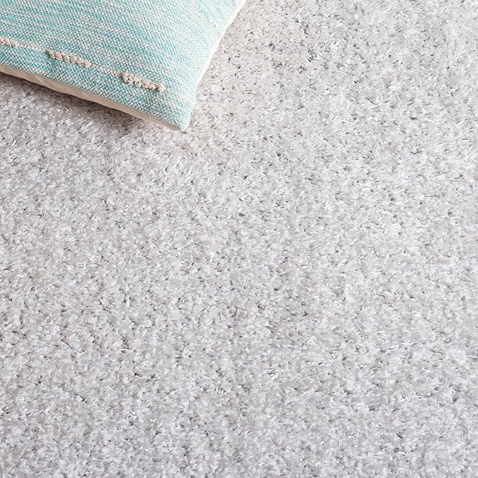 SAFAVIEH Lindsay Shag Collection Area Rug - 5'3" x 7'6", Grey, Contemporary Design, Ideal for High Traffic Areas in Living Room, Bedroom & Dining Room (LNS560F-5)