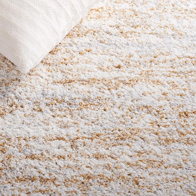 SAFAVIEH Area Rug 8' Square - Berber Shag Collection - Ivory & Light Gold, Non-Shedding & Easy to Clean, Plush Thick Pile, Ideal for Living Room, Bedroom, Dining Space (BER563D)