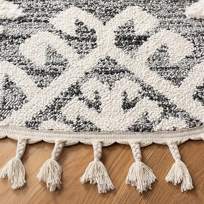 SAFAVIEH Moroccan Tassel Shag Collection Area Rug - 3' Round, Ivory & Grey, Boho Design, Non-Shedding & Easy Care, 2-inch Thick Ideal for High Traffic Areas in Living Room, Bedroom (MTS652F)