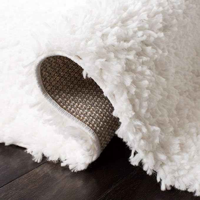 SAFAVIEH August Shag Collection Area Rug - 4' Square, White, Solid Design, Non-Shedding & Easy Care, 1.5-inch Thick Ideal for High Traffic Areas in Living Room, Bedroom (AUG200A)