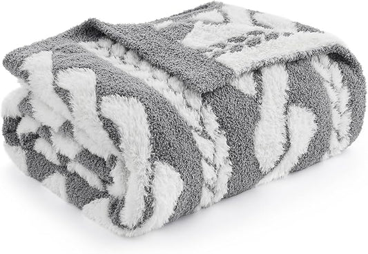 Amélie Home Cable Knit Throw Blanket for Couch, Super Soft Fuzzy Cozy Throw, Giftable Knitted Blanket for Women Men, Birthday, Sofa Bed Living Room Decor, 50" x 60", Cable Grey & White