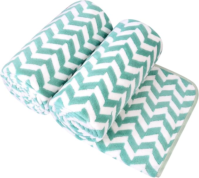 Microfiber Bath Towels, Large Bath Towel 2 Pack 30" x 60", Oversized, Soft, Super Absorbent, Fast Drying, Multipurpose for Sauna, Shower, Gym, Pool, Hair Wrap, Sport, Fitness, Yoga, Chevron Green