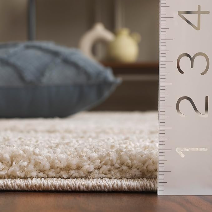 SAFAVIEH Florida Shag Collection Area Rug - 6' x 9', Cream & Beige, Scroll Design, Non-Shedding & Easy to Clean, High-Low Plush Pile, Ideal for Living Room, Bedroom, Dining Space (SG455-1113)