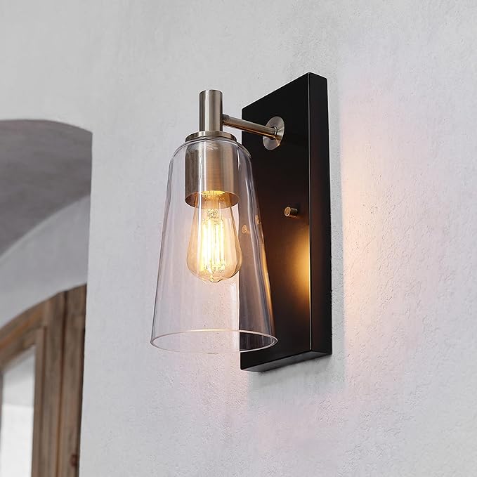 GLOBE Electric 65000045 1-Light Wall Sconce, Matte Black, Matte Brass Accents, Clear Glass Shade, Wall Lights for Living Room, Bedroom, Den, Apartment Essentials, Mounted Bedside Lamp