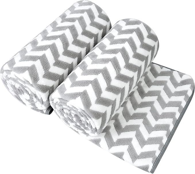 Microfiber Bath Towels, Bath Towel 2 Pack(30" x 60"), Oversized, Soft, Super Absorbent and Fast Drying, Multipurpose Use for Sports, Fitness, Yoga, Chevron Grey
