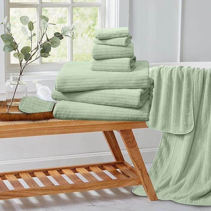 Extra Large Bath Sheet Set of 4,Ultra Soft Fluffy Towel,35”x 70”Oversized Bath Towel Set,Premium Microfiber Bathroom Towel Set Highly Absorbent Quick Dry Shower Towel for Bathroom,Hotel,Spa (Green)