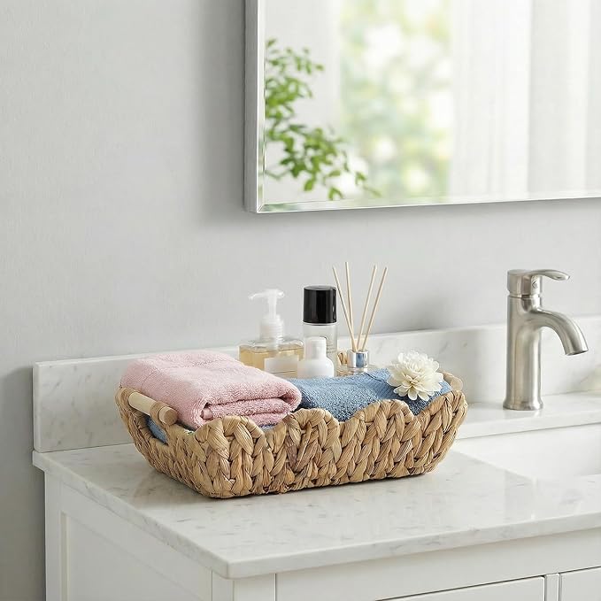 2 Pack Scalloped Wicker Basket, Hand-Woven Water Hyacinth Storage Baskets with Wooden Handle Paper Rope Toilet Paper Living Room Bedroom Decor Baskets for End Table Shelves Organizing Snack