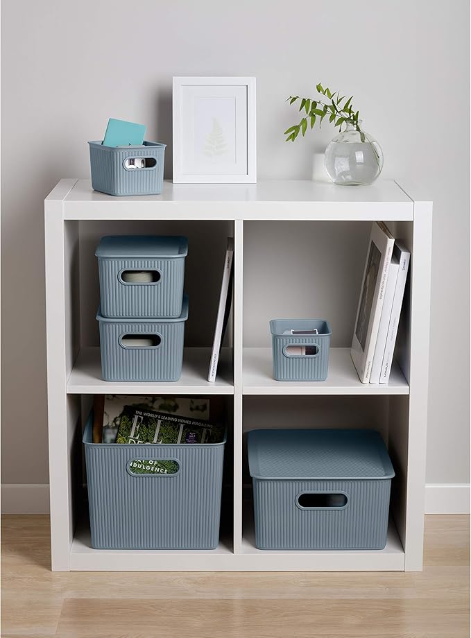 Decorative Plastic Basket Lidded Home Storage Bins Organizer Baskets, X-Large Blue (1 Pack - 22 Liter) Stackable Container Box, for Organizing Closet Storage Bins for Shelves - Ribbed Collection