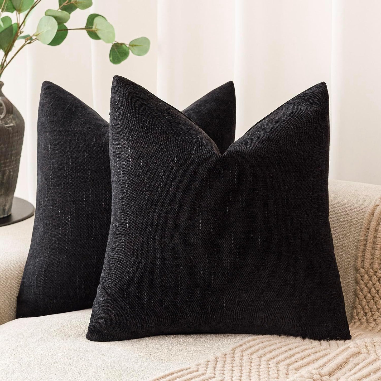 Foindtower Pack of 2 Soft Textured Throw Decorative Pillow Covers Square Accent Solid Cushion Cover Cozy Farmhouse Pillow Case with Zipper for Couch Sofa Bedroom Living Room 20x20 Inch, Black