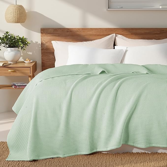 Exclusivo Mezcla 100% Cotton Waffle Weave Blanket Queen Size, Soft, Lightweight and Breathable Muslin Gauze Blanket for Bed, All Season, 90"x90", Sage Green