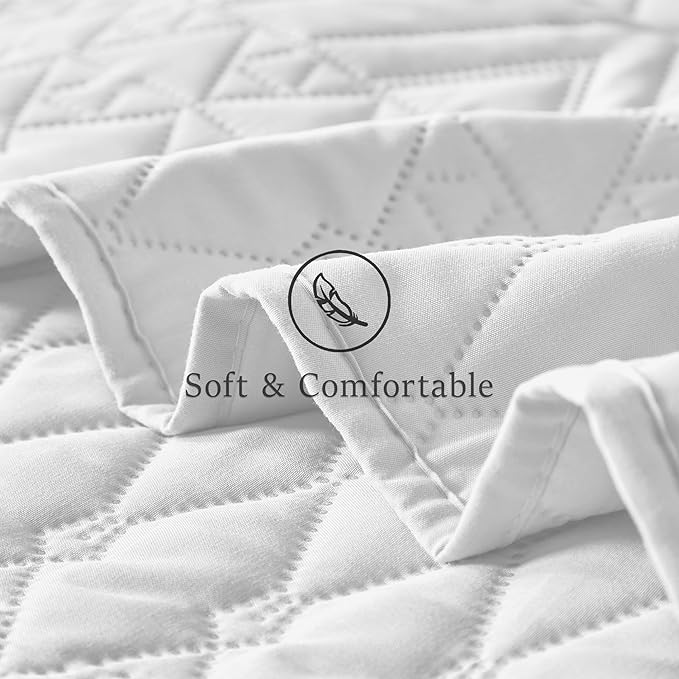 akkialla Twin Size Quilt Bedding Set,White Lightweight Microfiber Soft Bedspreads,Modern Style Geoetric Pattern Coverlet Set for All Seasons,2 Piece(1 Quilt,1Pillow Sham)