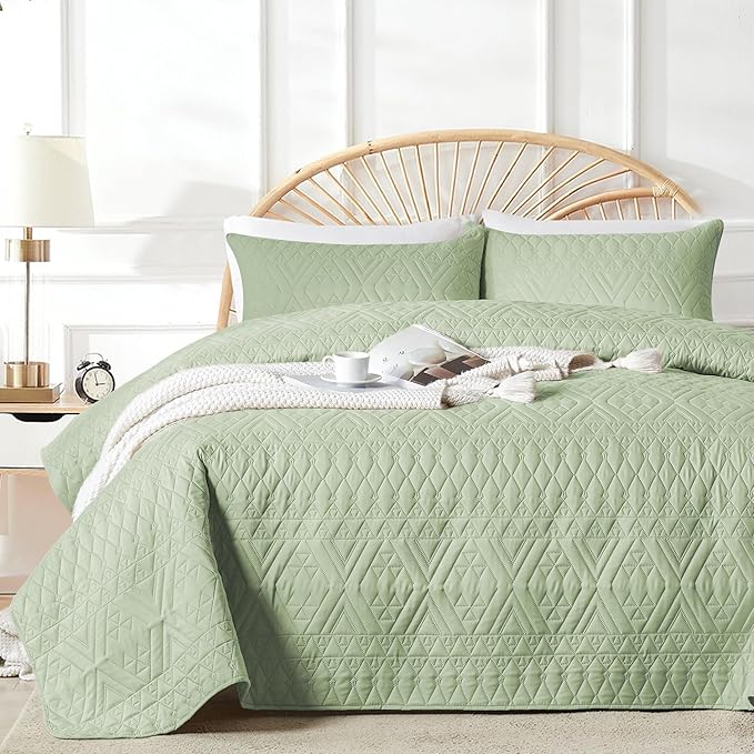 akkialla Twin Size Quilt Bedding Set,Sage Green Lightweight Microfiber Soft Bedspreads,Modern Style Geoetric Pattern Coverlet Set for All Seasons,2 Piece(1 Quilt,1Pillow Sham)