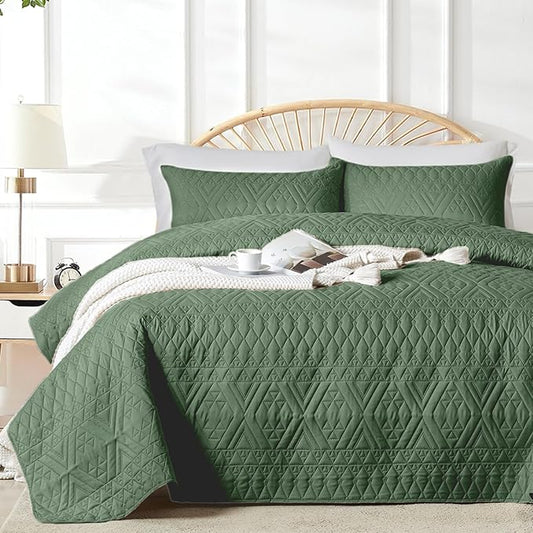 akkialla Twin Size Quilt Bedding Set,Green Lightweight Microfiber Soft Bedspreads,Modern Style Geoetric Pattern Coverlet Set for All Seasons,2 Piece(1 Quilt,1Pillow Sham)
