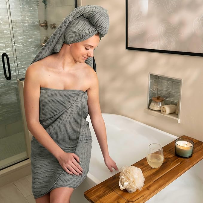 S&T INC. Aura Microfiber Waffle Bath Towels, 4 Pack, Quick-Dry, Ultra Absorbent, Lightweight Towels for Bathroom, Gym, Travel and Beach, 30 inches x 60 inches, 420GSM, Grey