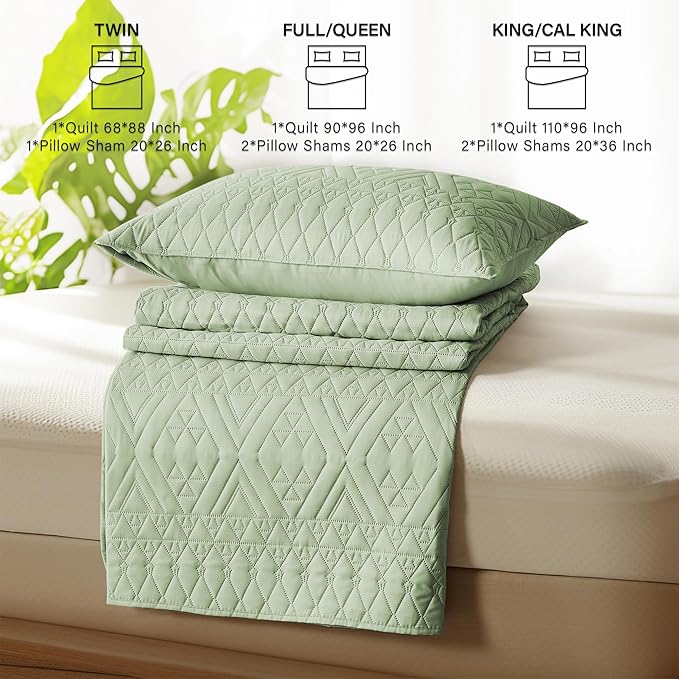 akkialla King/Cal King Size Quilt Bedding Set,Sage Green Lightweight Microfiber Soft Bedspread,Modern Style Geometric Pattern Coverlet Set for All Seasons,3 Piece(1 Quilt,2 Pillow Shams)