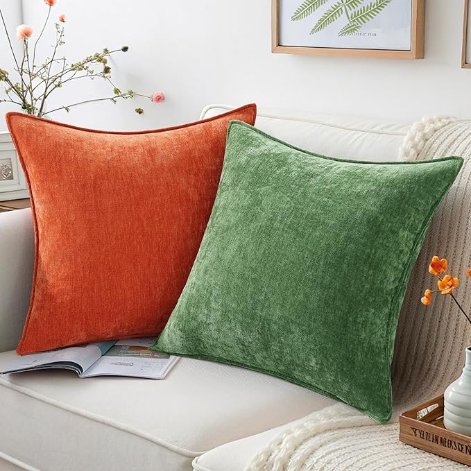 decorUhome Spring Couch Throw Pillow Covers 16x16 Set of 2, Decorative Soft Velvet Modern Cozy Chenille Pillow Cases with Elegant Design for Sofa Bed Living Room Home Decor, Moss Green