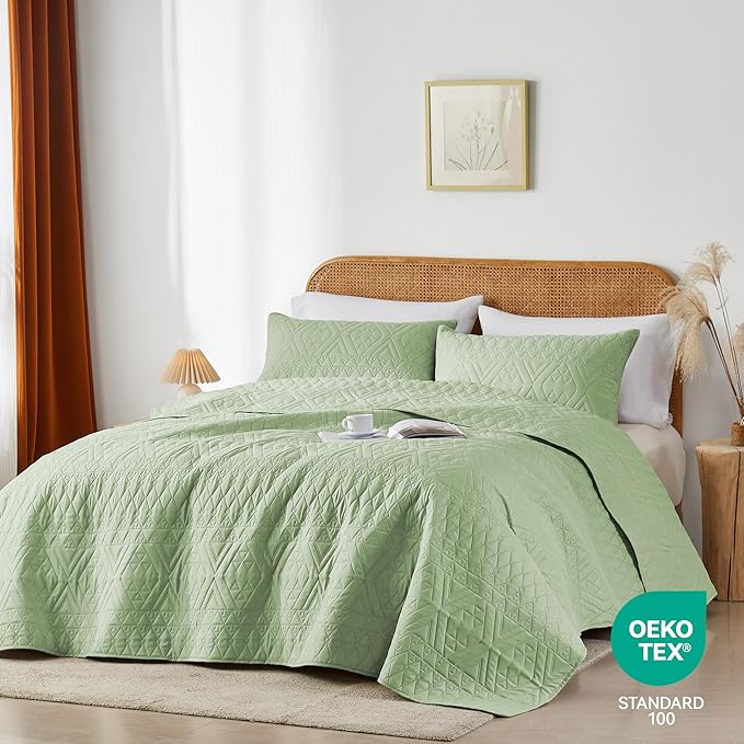 akkialla Full/Queen Size Quilt Bedding Set,Sage Green Lightweight Microfiber Soft Bedspread,Modern Style Geoetric Pattern Coverlet Set for All Seasons,3 Piece(1 Quilt,2 Pillow Shams)