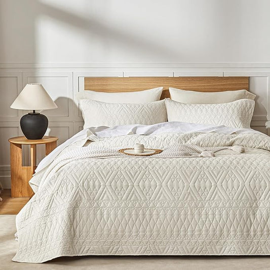 akkialla Full/Queen Quilt Set, Boho Style in a Solid Color, Cream Lightweight Microfiber Bedspread, Soft and Breathable Coverlet for All Seasons, 3-Piece Bedding Set (1 Quilt, 2 Pillow Shams)