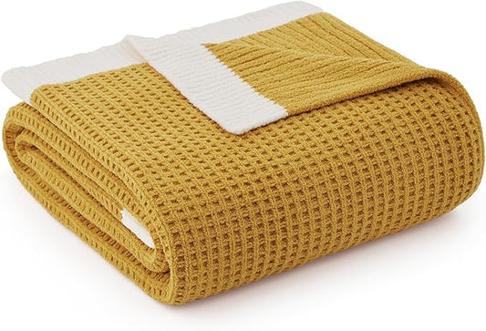 Amélie Home Chenille Throw Blanket, Soft Cozy Waffle Throw for Couch & Sofa, Warm Yet Lightweight, Breathable All-Season Throws for Women Men, Housewarming, Birthdays, 50"x60", Ginger