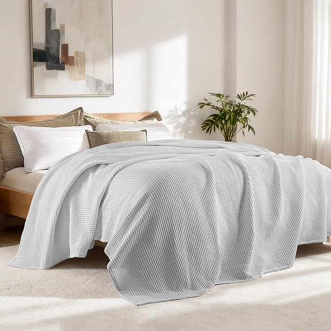 Exclusivo Mezcla 100% Cotton Waffle Weave Blanket King Size, Soft, Lightweight and Breathable Muslin Gauze Blanket for Bed, All Season, 90"x104", Light Grey