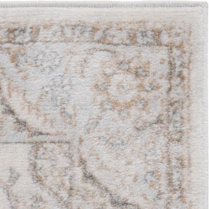 SAFAVIEH Isabella Collection Area Rug - 5'3" x 7'6", Cream & Beige, Oriental Design, Non-Shedding & Easy Care, Ideal for High Traffic Areas in Living Room, Bedroom (ISA912A)