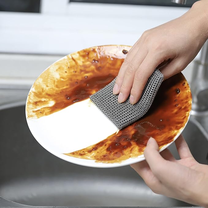 Cast Iron Cleaner Chainmail Scrubber -Fine Ring- 316 Stainless Steel Scrubbing Sponge Skillet – Dish Scrubber - Built-in Silicone with Welded Rings - for Cast Iron Pots, BBQ, Dishes (Large)