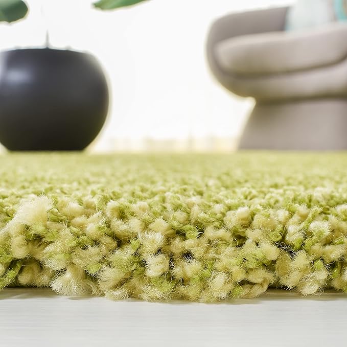 SAFAVIEH Santa Monica Shag Collection 6'7" x 9'6" Green SGN725 Solid Non-Shedding Living Room Bedroom Dining Room Entryway Plush 2-inch Thick Area Rug