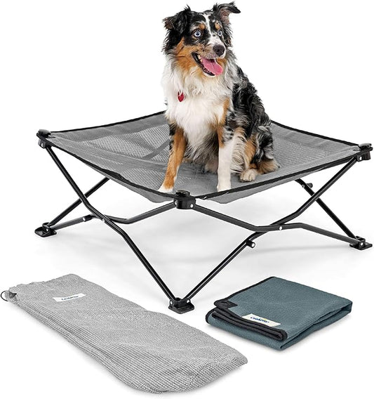 Coolaroo On-The-Go Elevated Dog Bed Kit – Portable & Cooling Travel Cot with HeatShield Fabric for Medium Dogs, Lightweight & Compact, Includes Matching Carry Bag & Pacific Blue Bonus Cover, Medium