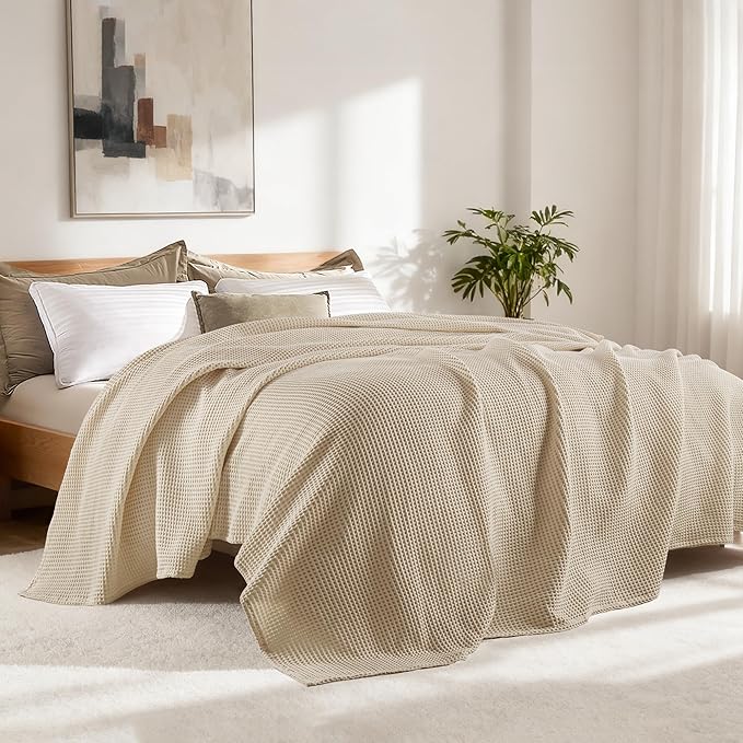 Exclusivo Mezcla 100% Cotton Waffle Weave Blanket Twin Size, Soft, Lightweight and Breathable Muslin Gauze Blanket for Dorm, Home Decor, All Season, 60"x80", Khaki