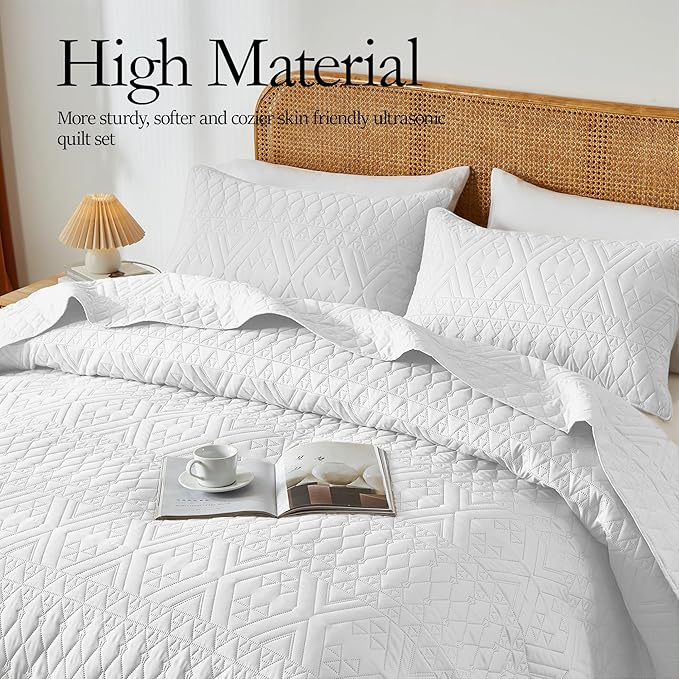 akkialla Full/Queen Size Quilt Bedding Set,White Lightweight Microfiber Soft Bedspread,Modern Style Geoetric Pattern Coverlet Set for All Seasons,3 Piece(1 Quilt,2 Pillow Shams)