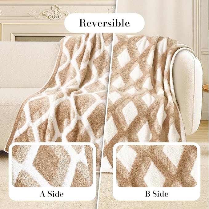 Amélie Home Knit Throw Blanket for Couch, Super Soft Fuzzy Cozy Throw, Giftable Knitted Blanket for Women Men, Birthday, Sofa Bed Living Room Decor, 50" x 60", Diamond Beige