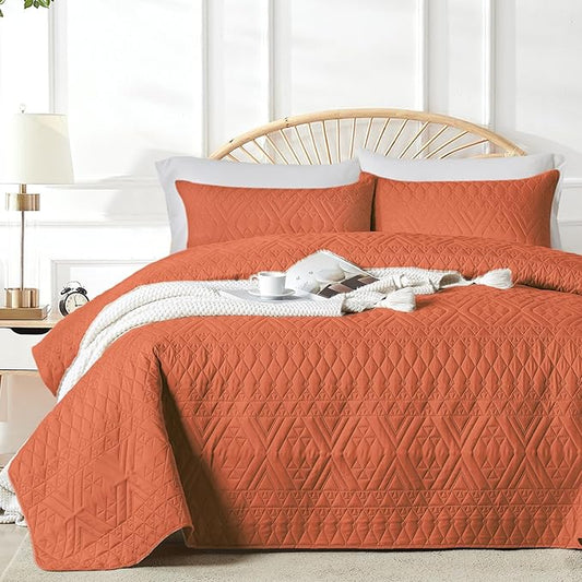 akkialla Twin Size Quilt Bedding Set,Burnt Orange Lightweight Microfiber Soft Bedspreads,Modern Style Geoetric Pattern Coverlet Set for All Seasons,2 Piece(1 Quilt,1Pillow Sham)