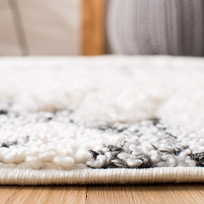 SAFAVIEH Moroccan Tassel Shag Collection Area Rug - 5'3" x 7'6", Ivory & Grey, Boho Design, Non-Shedding & Easy Care, 2-inch Thick Ideal for High Traffic Areas in Living Room, Bedroom (MTS652F)