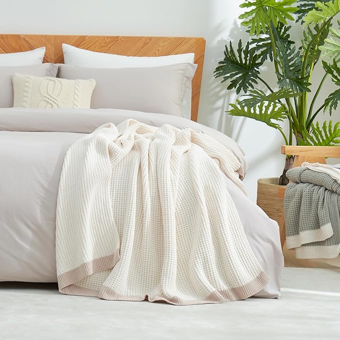 Amélie Home Chenille Throw Blanket, Soft Cozy Waffle Throw for Couch & Sofa, Warm Yet Lightweight, Breathable All-Season Throws for Women Men, Housewarming, Birthdays, 90"x90", Ivory