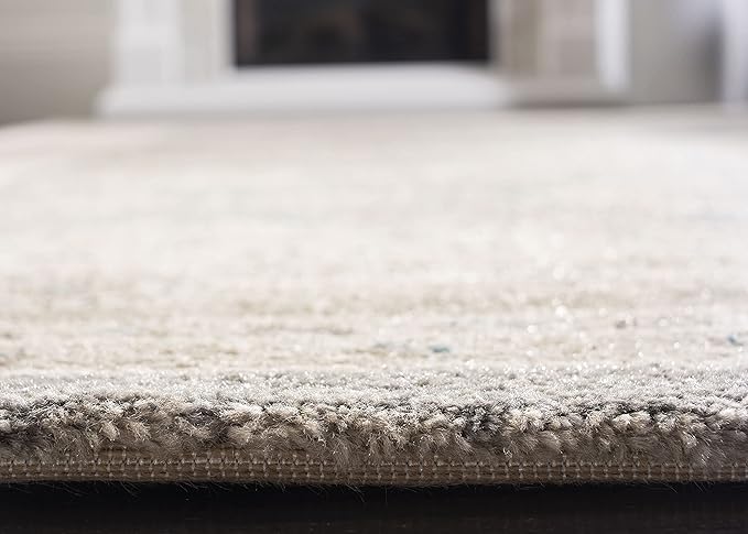 SAFAVIEH Sofia Collection Area Rug - 10' x 14', Light Grey & Beige, Vintage Oriental Distressed Design, Non-Shedding & Easy Care, Ideal for High Traffic Areas in Living Room, Bedroom (SOF366B)