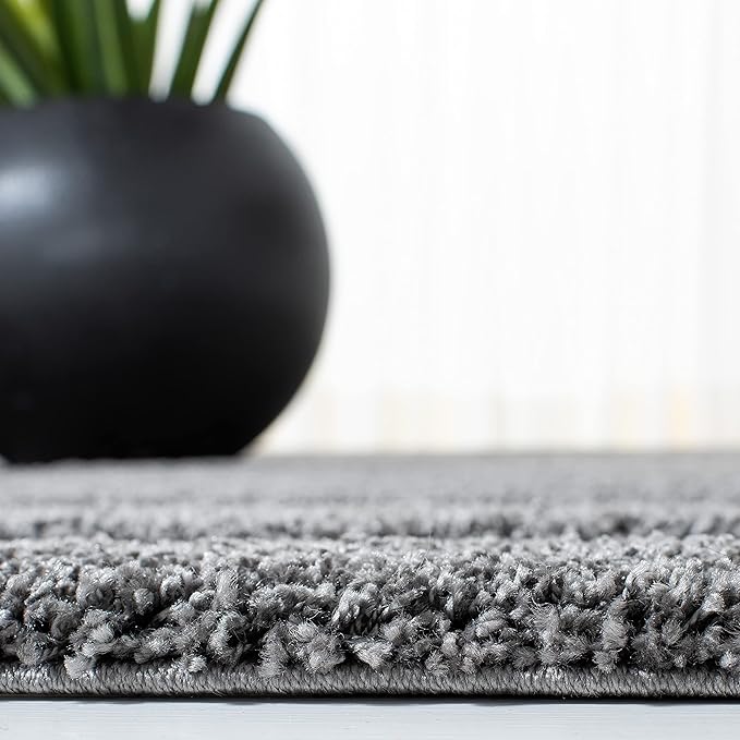 SAFAVIEH Area Rug 8x10 - Florida Shag Collection - Large - Grey & Grey, Border Design, Non-Shedding & Easy Cleaning, Plush Thick Pile, Ideal for Living Room, Bedroom, Dining Space (SG454080)
