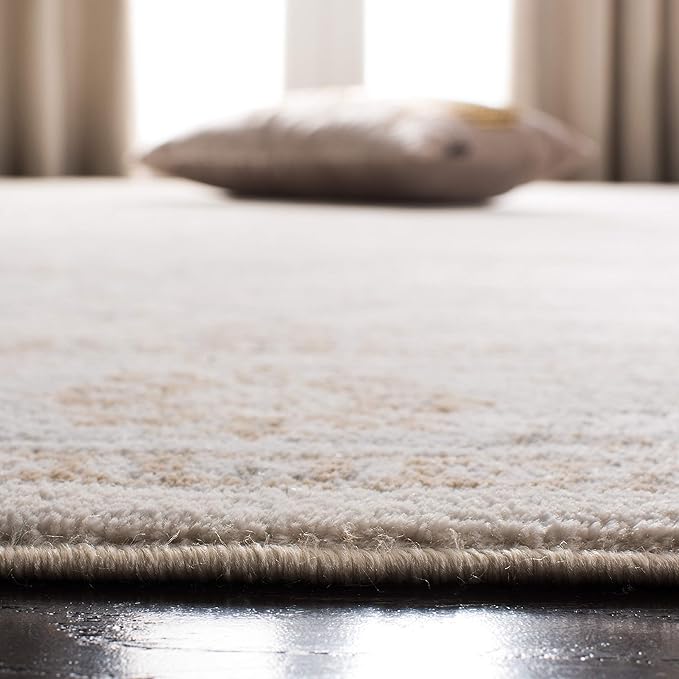 SAFAVIEH Isabella Collection Runner Rug - 2'2" x 8', Cream & Beige, Oriental Design, Non-Shedding & Easy Care, Ideal for High Traffic Areas in Living Room, Bedroom (ISA912A)