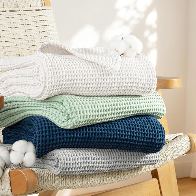 Exclusivo Mezcla 100% Cotton Waffle Weave Blanket Twin Size, Soft, Lightweight and Breathable Muslin Gauze Blanket for Dorm, Home Decor, All Season, 60"x80", Navy Blue