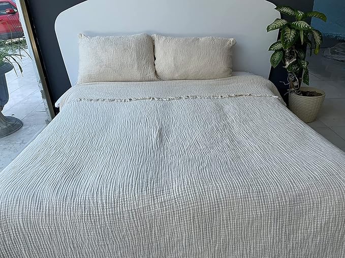 100% Cotton Muslin Throw Blanket, 4 Layers Bedspread, Soft Turkish Cotton Muslin Bed Cover, Reversible Coverlet, Ivory (King Size 95x102-230x260cm)