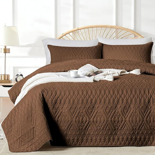 akkialla Full/Queen Size Quilt Bedding Set,Brown Lightweight Microfiber Soft Bedspread,Modern Style Geoetric Pattern Coverlet Set for All Seasons,3 Piece(1 Quilt,2 Pillow Shams)