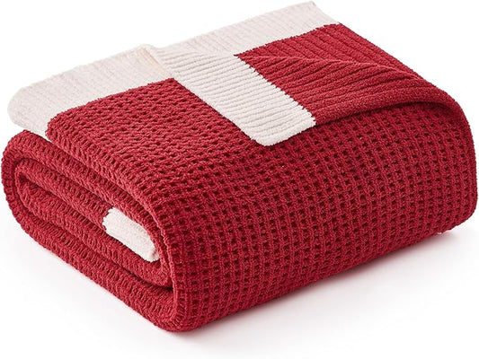 Amélie Home Chenille Throw Blanket, Soft Cozy Waffle Throw for Couch & Sofa, Warm Yet Lightweight, Breathable All-Season Throws for Women Men, Housewarming, Birthdays, 50"x60", Red