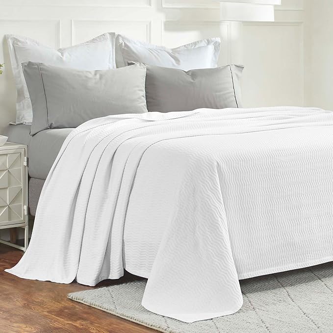 Superior JENA Cotton Blanket, for Picnic, Beach, Traveling or Camping, Bedroom Decor, Essentials, Cover for Bed, Couch, Lounging, Textured Jacquard, Modern Chevron Woven Blanket, Full/Queen, White