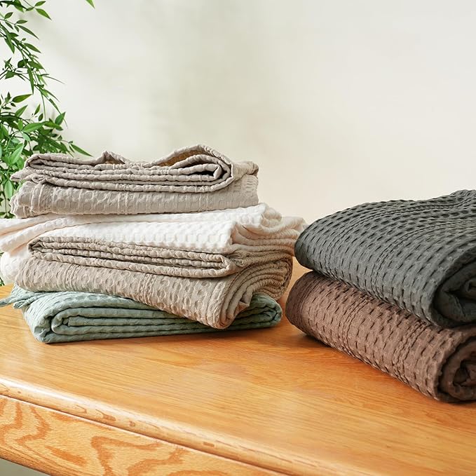 PHF Lightweight Waffle Weave Blanket King Size 104"x 90", Soft Woven Summer Blanket for Hot Sleepers - Aesthetic Home Decor for Couch Bed Sofa, Pet Friendly, Khaki