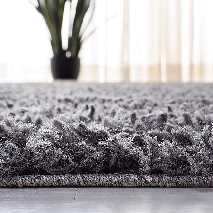 SAFAVIEH August Shag Collection Accent Rug - 4' x 6', Charcoal, Solid Design, Non-Shedding & Easy Care, 1.5-inch Thick Ideal for High Traffic Areas in Entryway, Living Room, Bedroom (AUG200H)