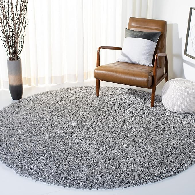 SAFAVIEH August Shag Collection Area Rug - 5' Round, Silver, Solid Design, Non-Shedding & Easy Care, 1.5-inch Thick Ideal for High Traffic Areas in Living Room, Bedroom (AUG200G)