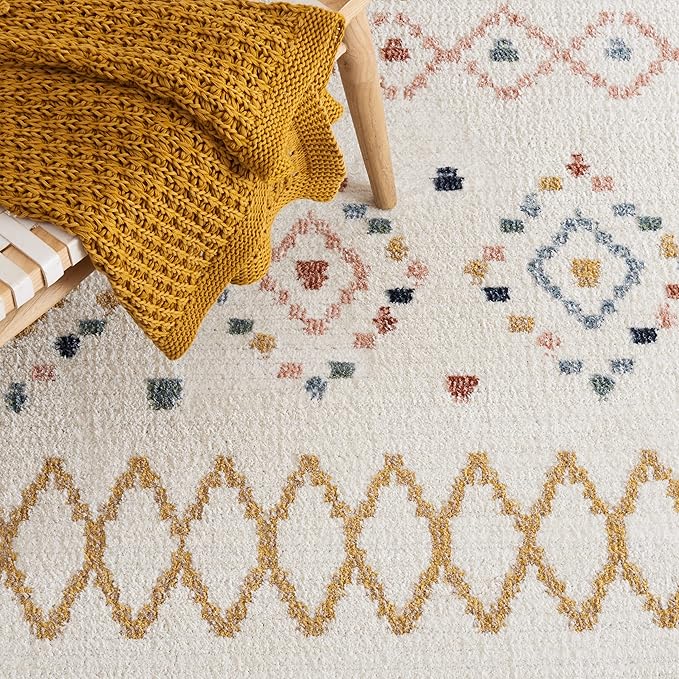 SAFAVIEH Marrakech Collection Accent Rug - 4' x 6', Ivory & Multi, Moroccan Boho Tribal Rustic Design, Non-Shedding & Easy Care, Ideal for High Traffic Areas in Foyer, Living Room, Bedroom (MRK612A)