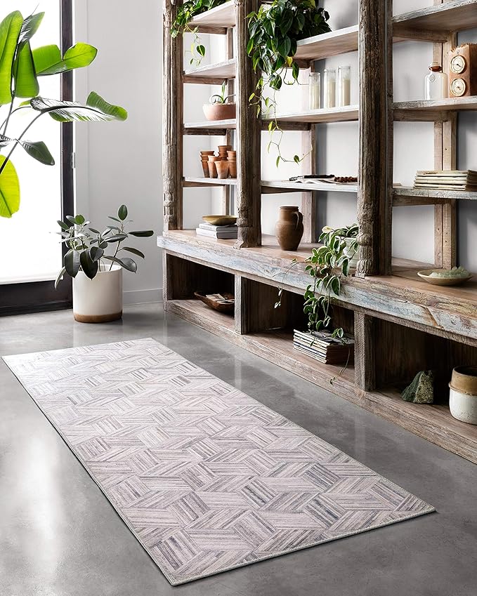 Loloi Maddox Collection MAD-07 Lt Grey/Ivory 2'-6" x 7'-6" Runner Rug